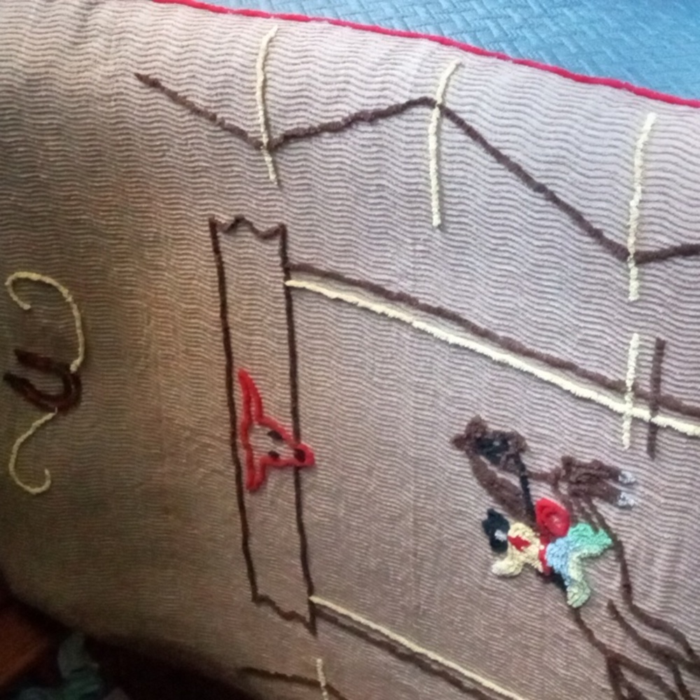 Vintage 1960's bed set and rug